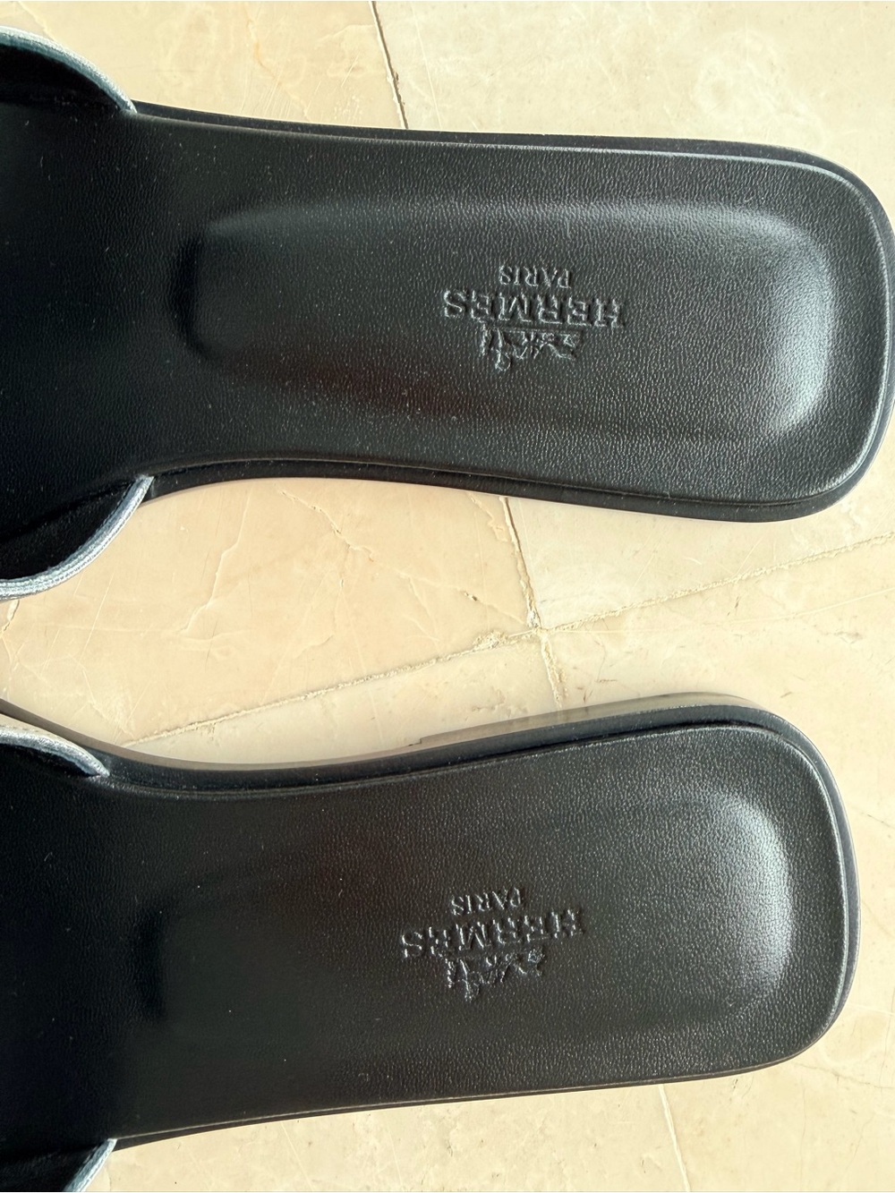 BNIB HERMES ORAN SANDALS Size 40, slides silver metallic goatskin leather. - Picture 8 of 13